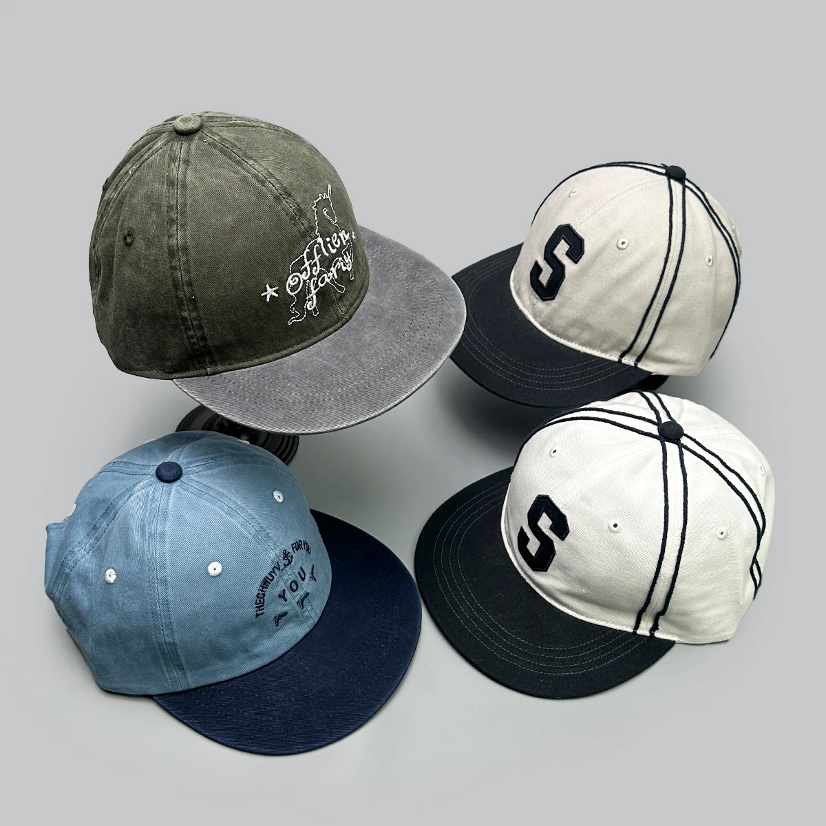 

Korean Retro Embroidered Letters Unicorn Baseball Hats New Men Women Sunshade Personal Versatile Flat Brim Fashion Peaked Caps