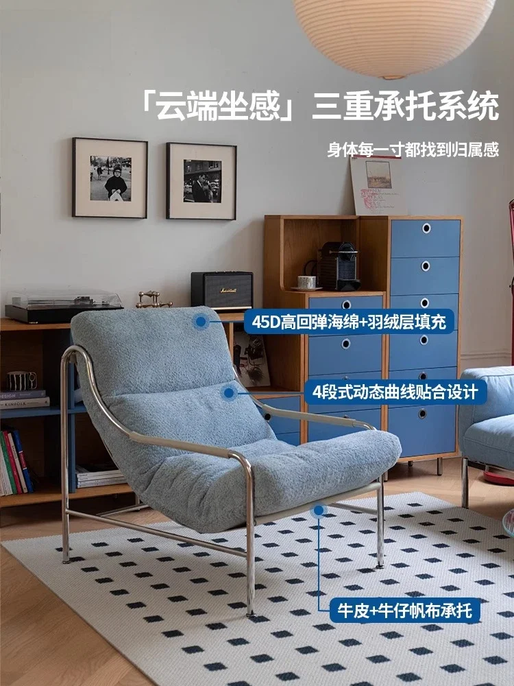 Helsinki, sillón reclinable, reposapiés, estilo medieval.