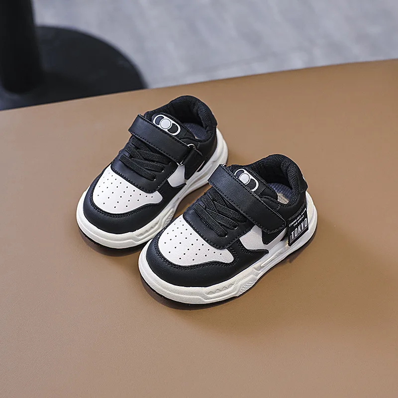 Baskets Blanches Respirantes pour Enfant Garçon et Fille, Chaussures de Marche Décontractées, Design à la Mode, Nouvelle Collection 2024