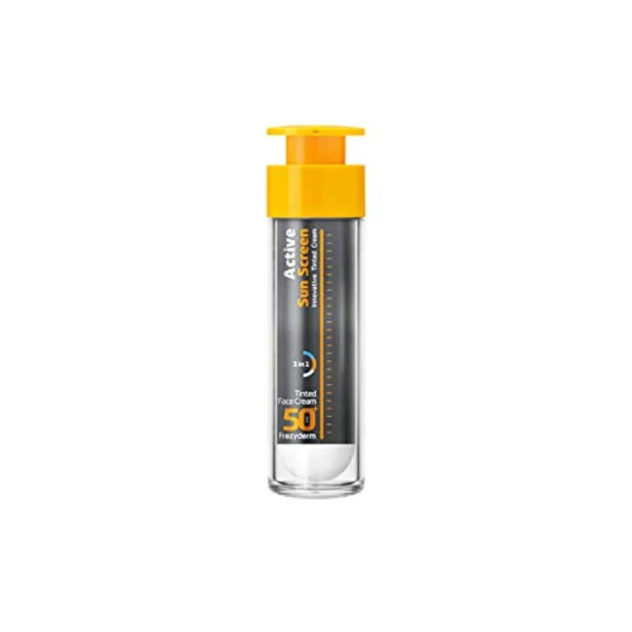 Face sunscreen fluid for daily outdoor use, lightweight oil-free formula with tinted finish, SPF50 protection, beige tone, non-