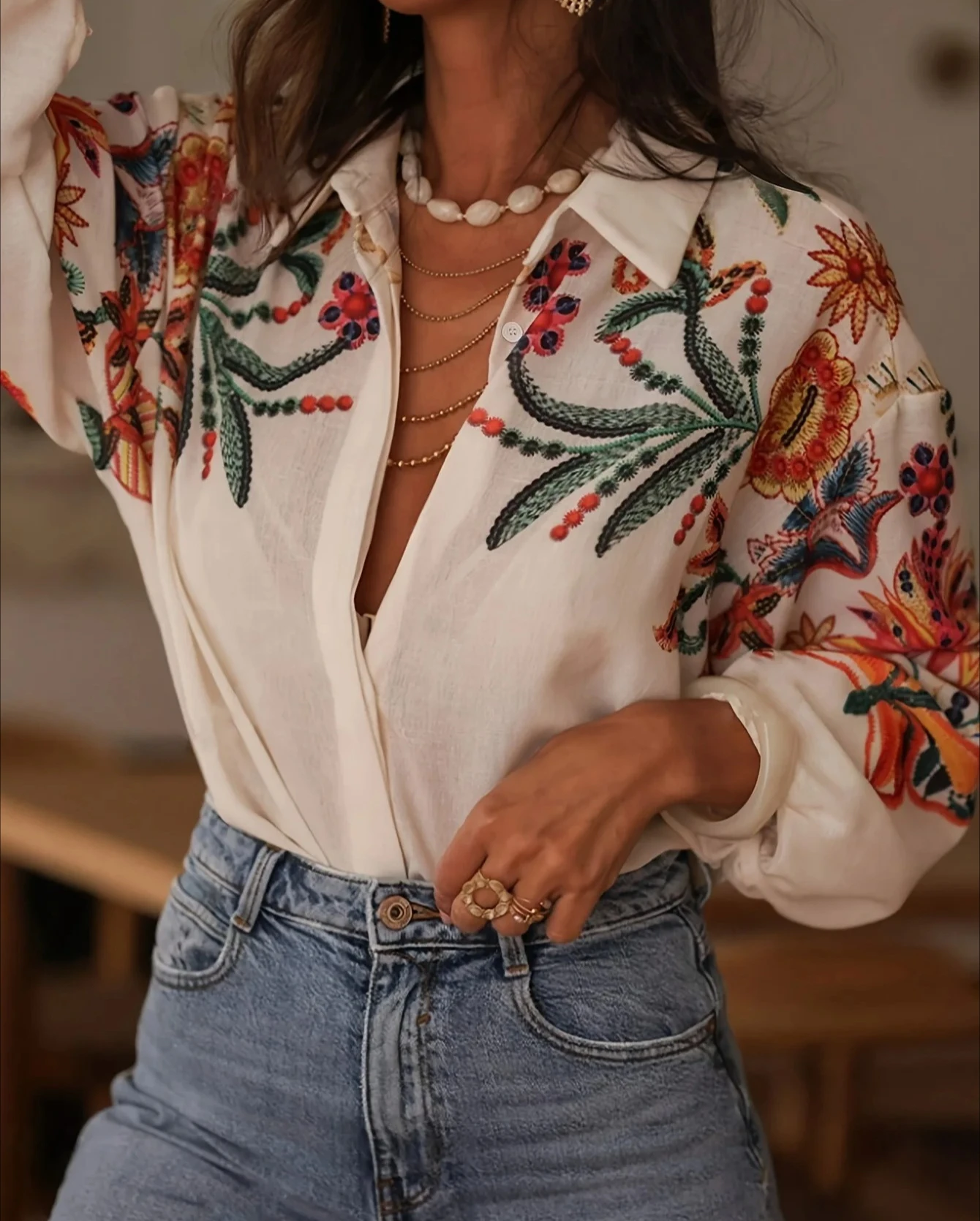 เสื้อเชิ้ตพิมพ์ลายดิจิทัลแขนยาวทรงหลวมสำหรับผู้หญิง ฤดูใบไม้ร่วงและฤดูหนาวใหม่