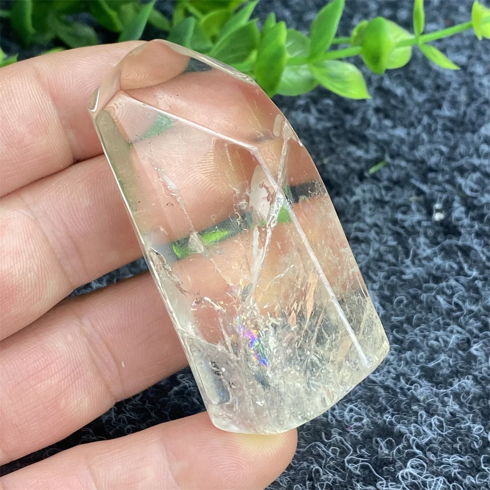 Natural Transparent White Crystal Free Polyhedron Geometric Free Form Reiki Treatment Irregular Gemstones Home Decoration Gifts