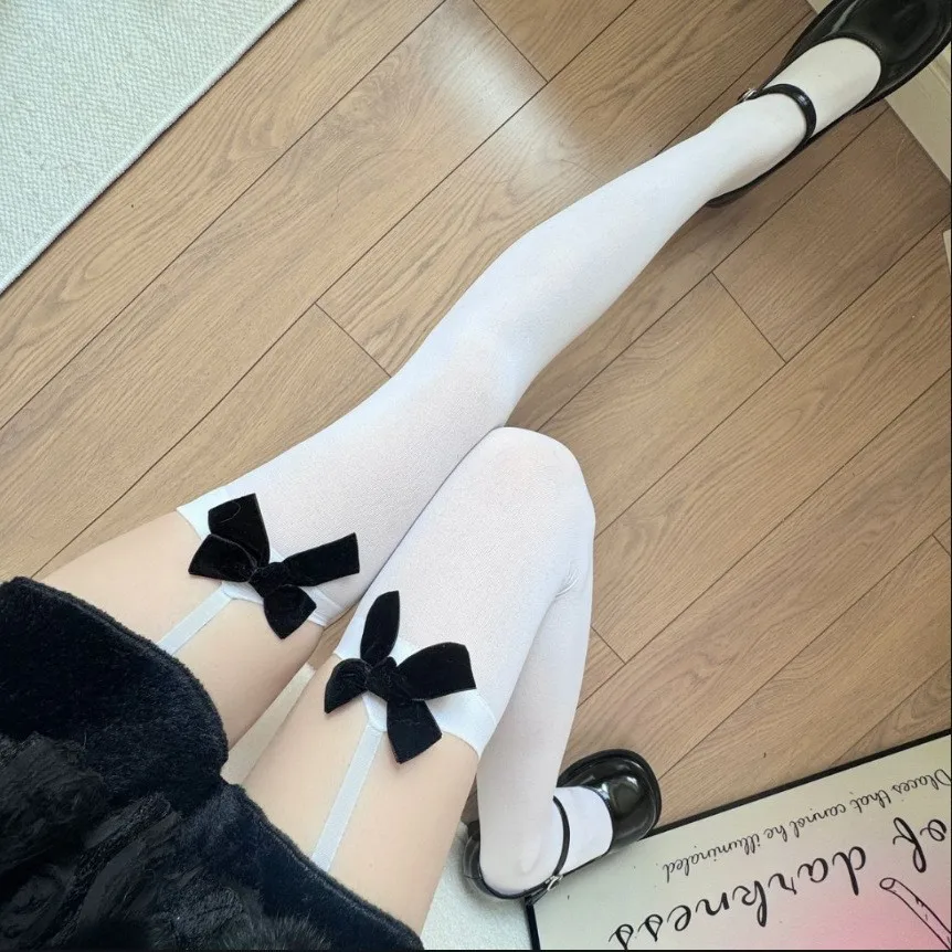 

Women's White Sheer Over-the-Knee Socks – Velvet Bow & Velveteen Suspender Thigh-High Design, Soft and Warm for Autumn Winter