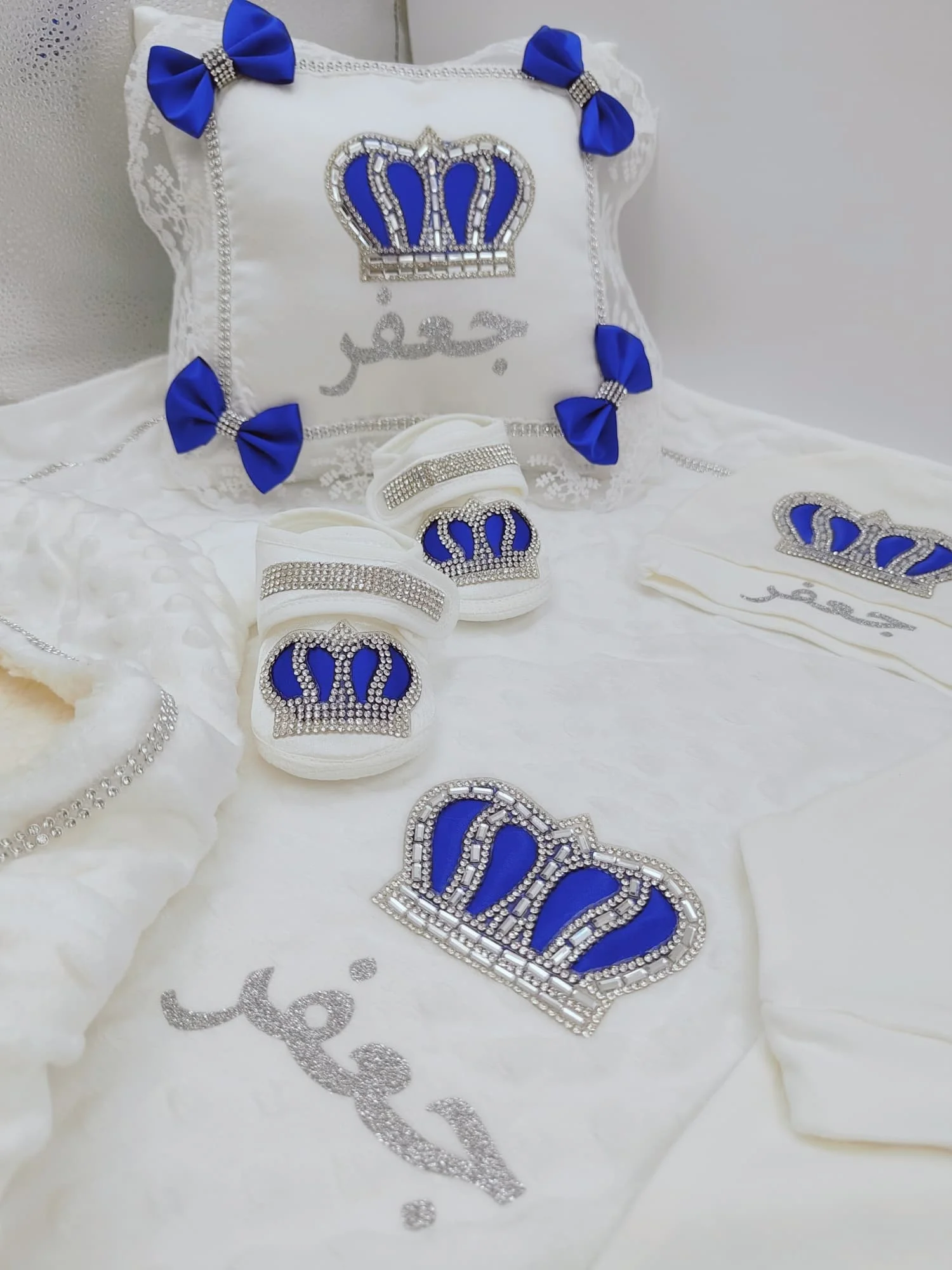 Elegante conjunto de ropa de 7 piezas para bebé recién nacido, con corona de encaje azul real, almohada y gorro, para ceremonia de bautizo.