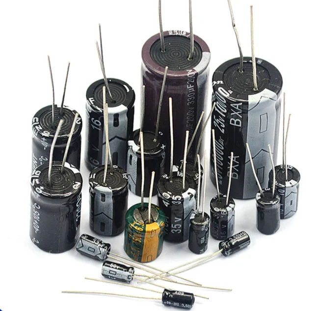 

450V 33uf 47uf 68uf 82uf 100uf 120uf 150uf 220uf Aluminum Electrolytic Capacitor High frequency and low resistance