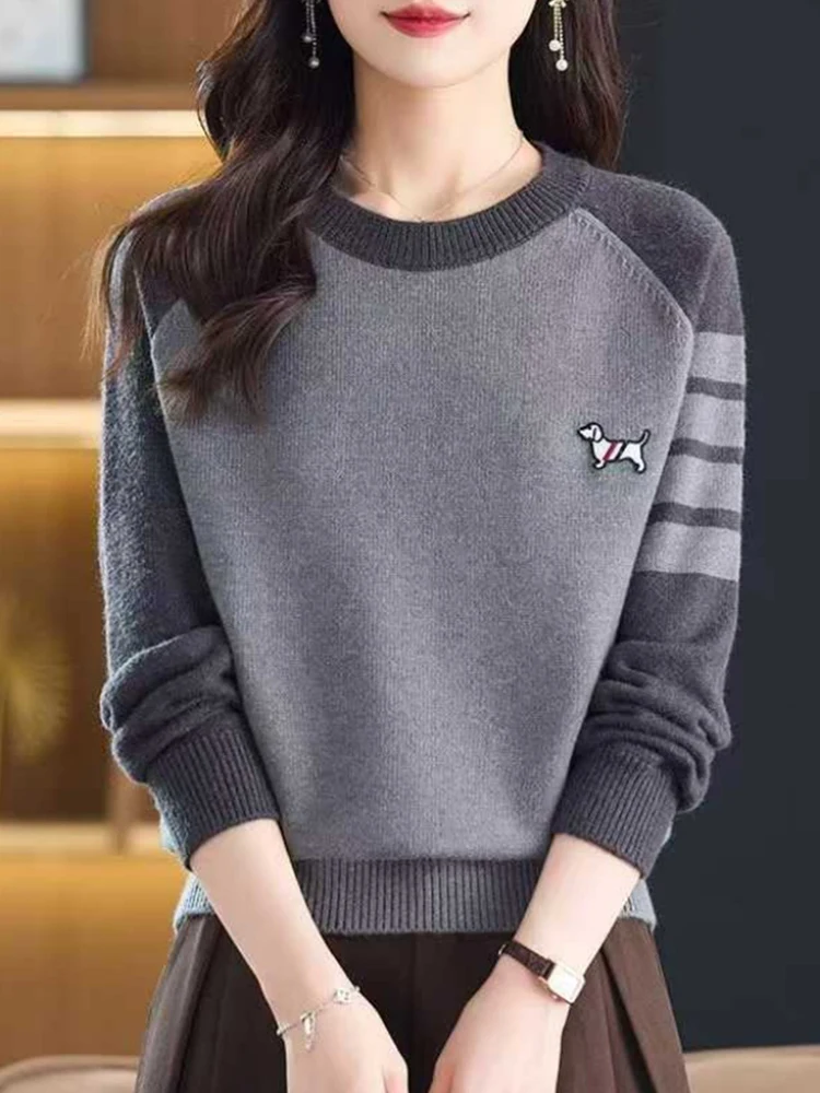 Women's round Neck Cashmere Knitted Base Shirt Loose Fit Thickened Autumn Winter New Style Fashionable Color Block Sweater