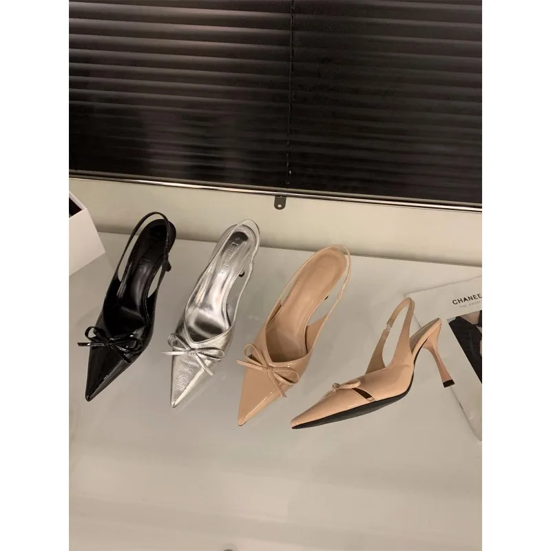 عارية أشار اصبع القدم القوس الفم الضحلة الكعب العالي المرأة الربيع الظهر الصنادل الفارغة