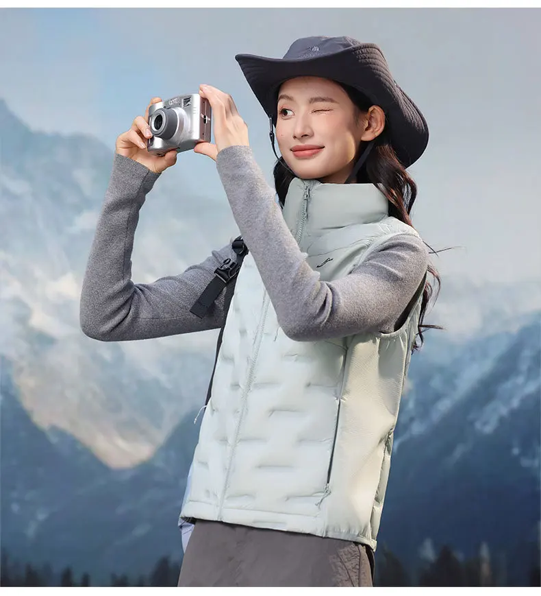 سترة خفيفة للغاية 2025. هذه المنتفخة العصرية والمقصوصة مع الياقة الواقفة هي قطعتك الذهاب لطبقات أنيقة ودافئة.