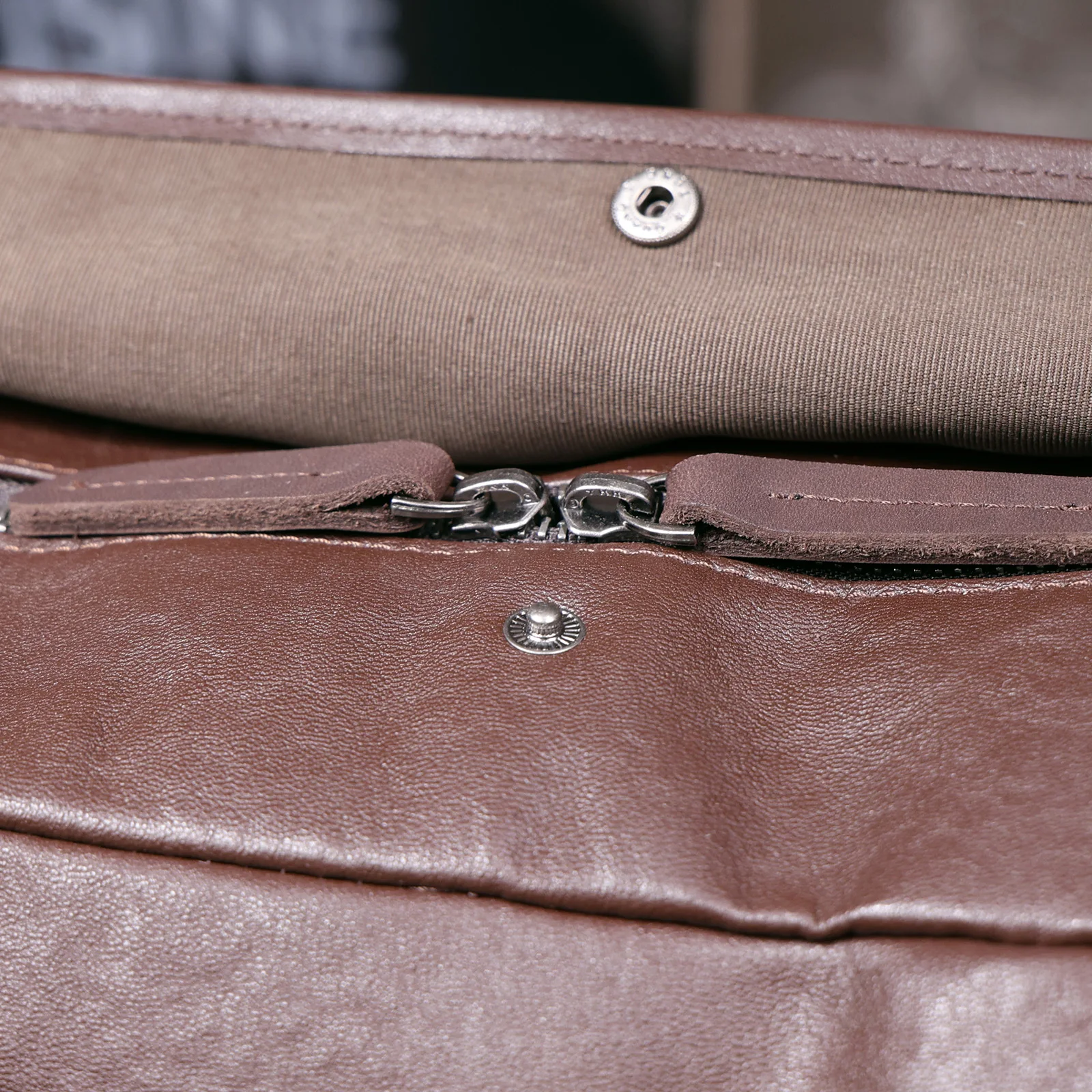 S.WORKER Vintage Echtleder Weekender Reisetasche Herren Top-Grain Rindsleder Handtasche Modische Sporttasche Handgepäck – Detail 22