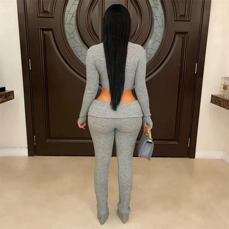 Solide gestrickte gerippte zweiteilige Set Frau Trainingsanzug Club tragen Langarm Reißverschluss Rollkragen Crop Top und Hosen passende Sets Outfits