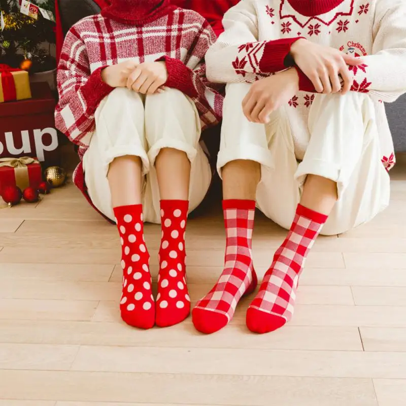 1 Pair Women's Cotton Harajuku Red Color Retro Loose Socks Plaid Striped Socks Autumn Winter New Year Comfortable Long Socks