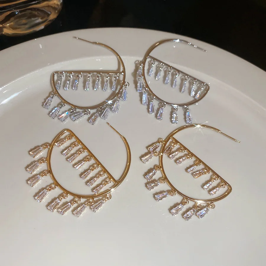 Zirconia Tassel Drop Earrings Hollow Out Geometric Inverted E-shaped Pendant Earrings Ladies Fashion Exaggerated Punk Jewelry K