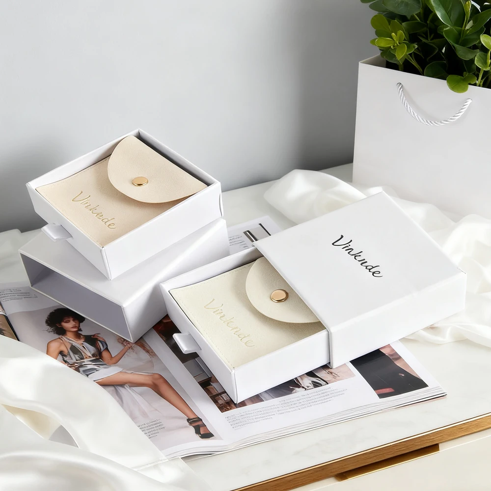 

Boutique Necklace Ear Stud Box With Microfiber Velevt Snap Bag Personalization Logo Luxury Jewelry Gift Earrings Drawer Boxes