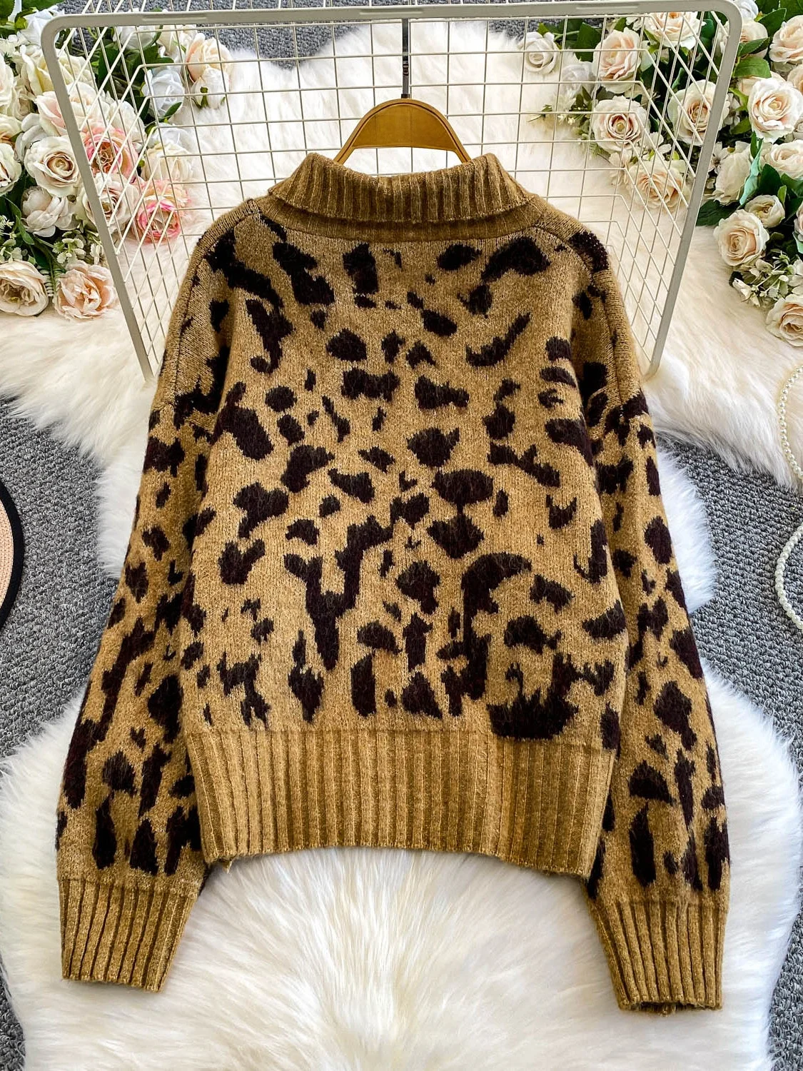 Ele Stampa leopardata Patchwork Colletto alla coreana Maglieria da donna allentata Capispalla invernale morbido Maglione lungo dimagrante