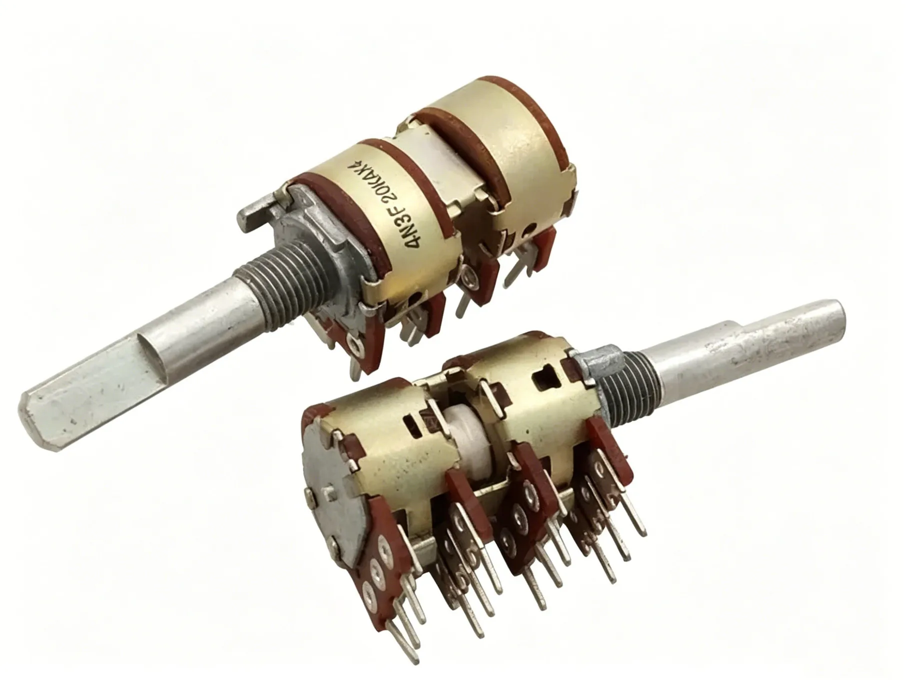 Potenciômetro quádruplo original novo 100% tipo 16 A20K com comprimento do eixo 30MMF (COM INTERRUPTOR)