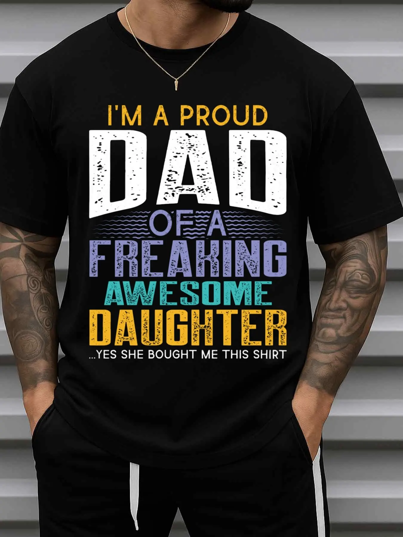 Men's Funny Dad T-Shirt - I'M a Proud Daughter's Dad, My Daughter Is Super Awesome - Heavyweight 180 T-Shirt - Father's Day Birthday Gift Idea - Casual Streetwear Daily T-Shirt - Fun Father's Day Apparel - Black Graphic T-Shirt, Gift for Dad
