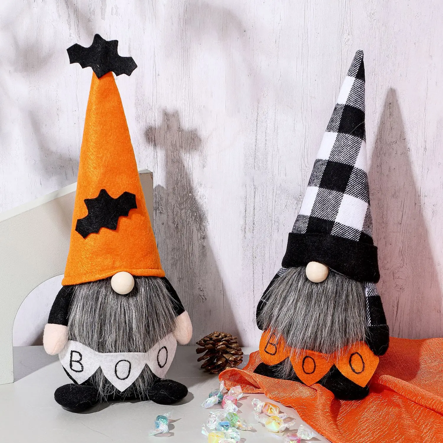 Nuovi oggetti di scena decorativi di Halloween: Ghost Festival Rudolf Faceless Doll Window Decoration Party Scene