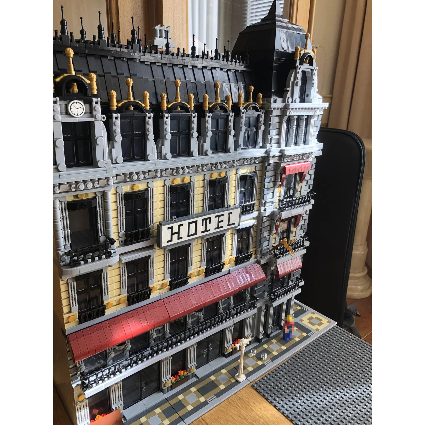 10126PCS MOC FAI DA TE Personalizzato Edificio Modulare Caffè Hotel Casa Building Blocks Esposizione Modello Assemblato Giocattolo Mattoni Aldult Regalo Di Compleanno