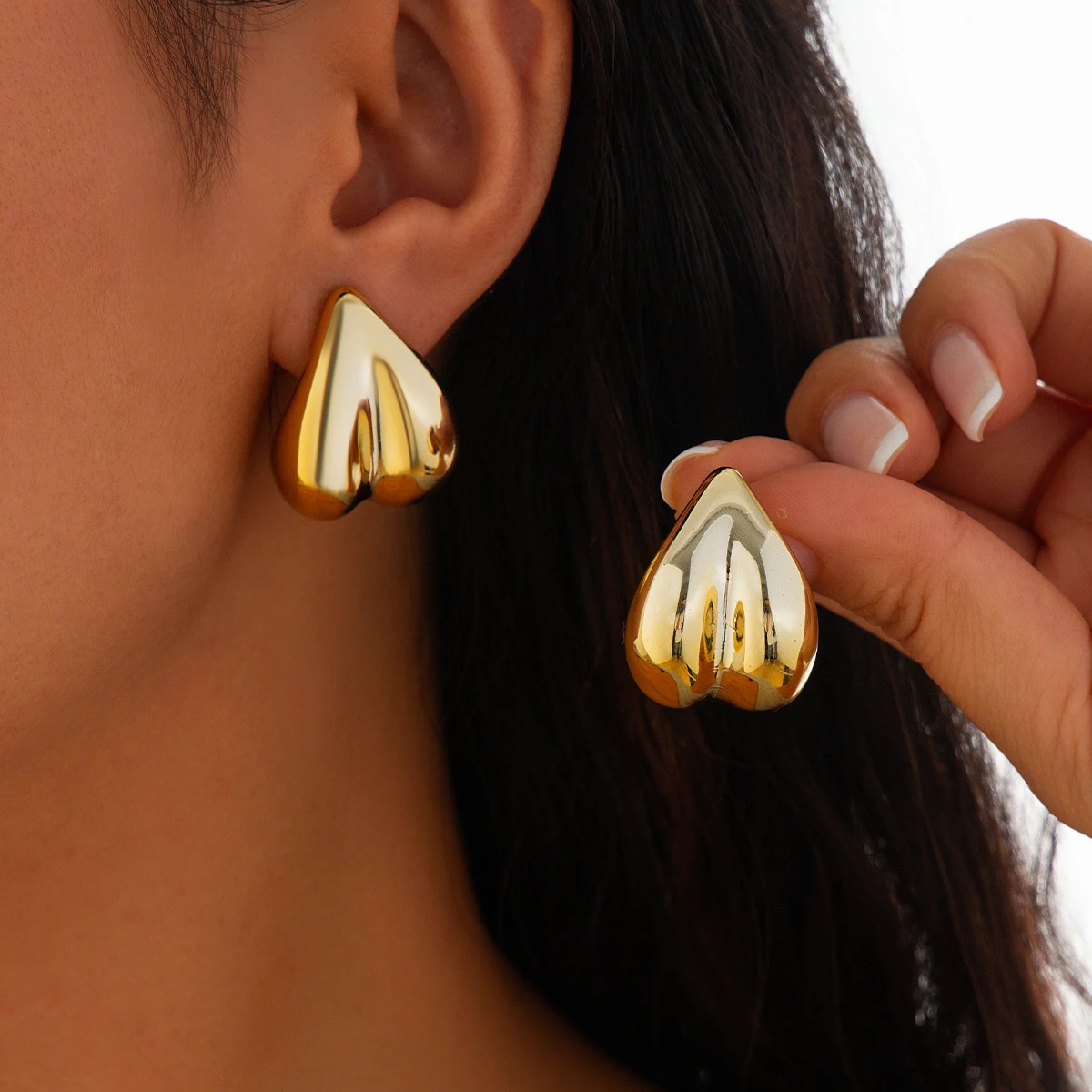 

Ingemark Creative Vintage Smooth Water Drop Stud Earrings for Women Goth Gold Color Piercing Earrings Aesthetic Ear Jewelry Gift
