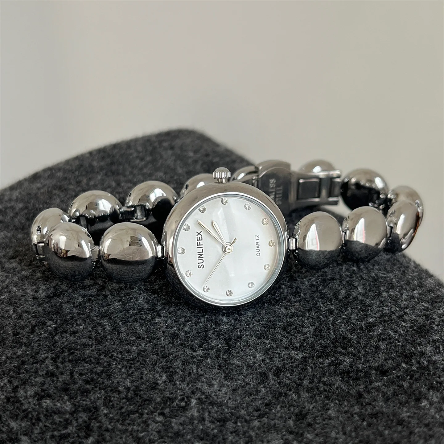 

Vintage-Style Luxury Gold Bracelet Watch, New Women'S Retro-Style Quartz Watch, Exquisite Women'S Watch, Unique Watch.