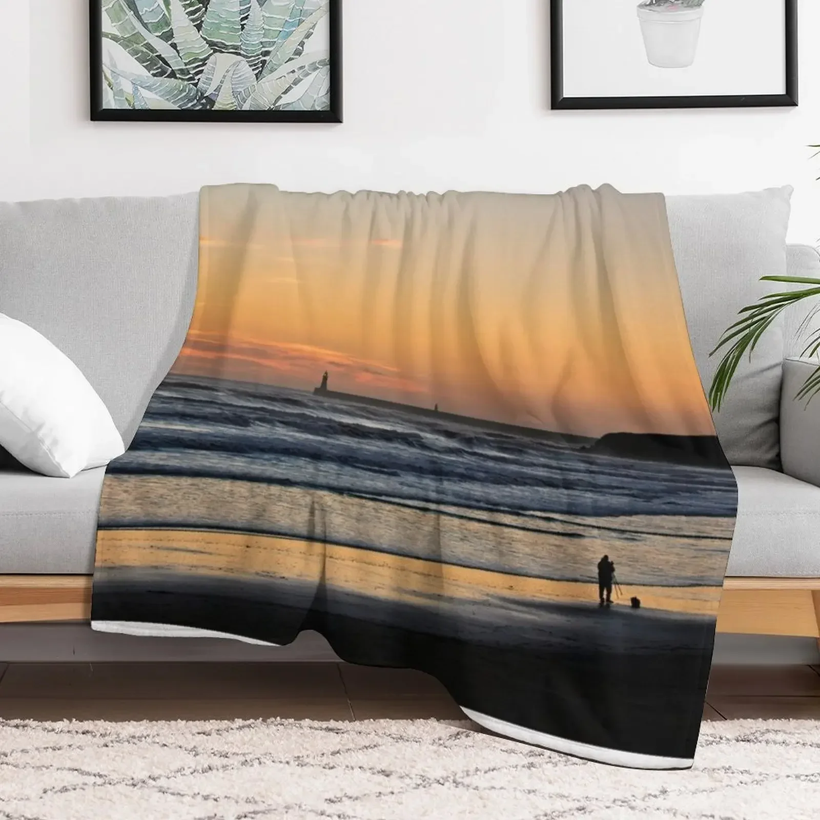 December daybreak over Tynemouth Long Sands Throw Blanket Fashion Sofas Decorative Throw Blankets