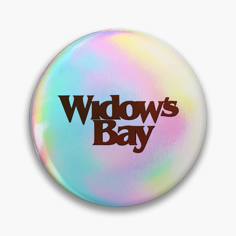 Widows Bay Pin Holographic Star Heart Pin Brooches Laminated Button Fashion Accessory