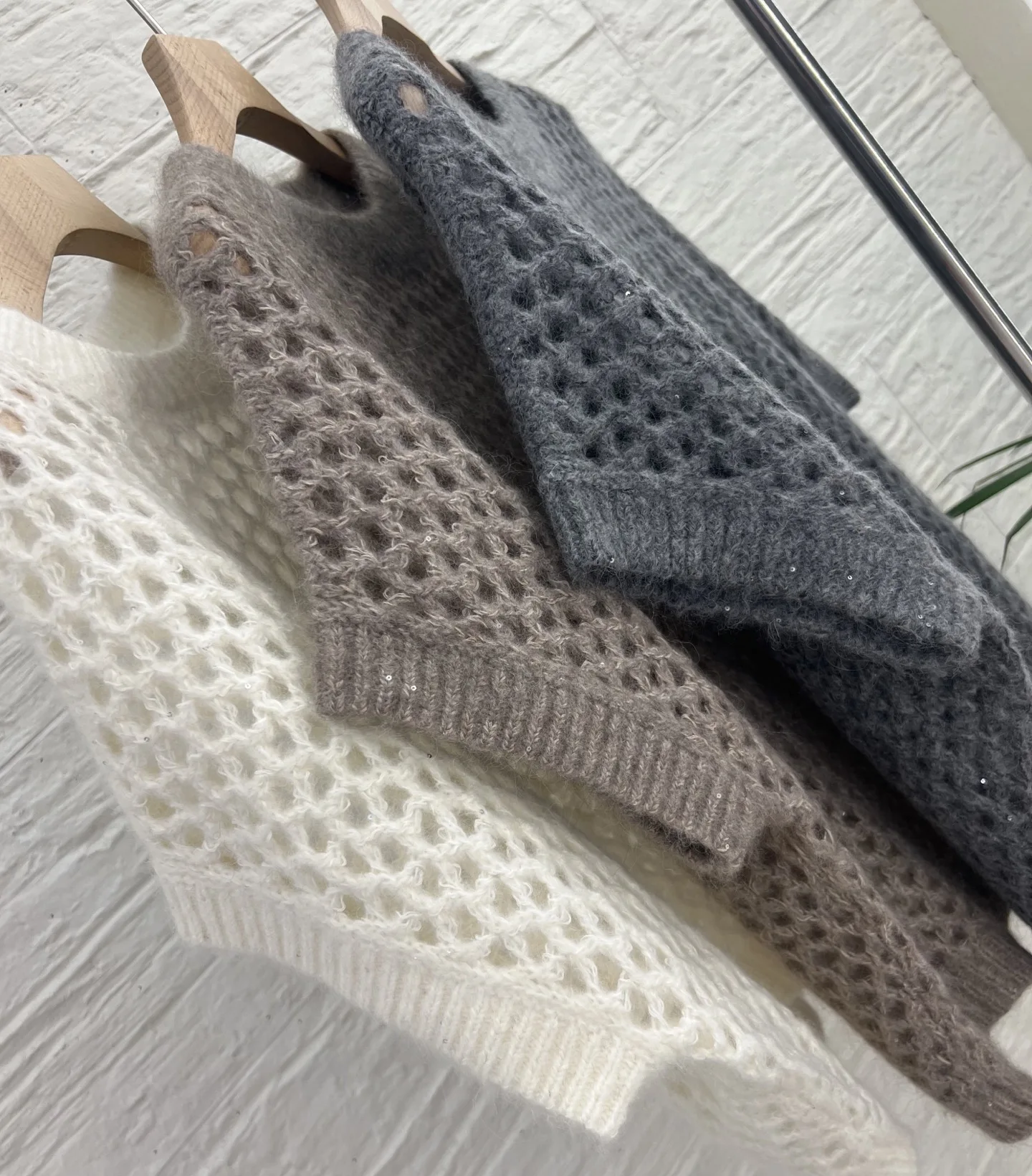 Ladies' Early Autumn New High-Quality Hollow Knitted Vest Fashionable And Versatile Casual