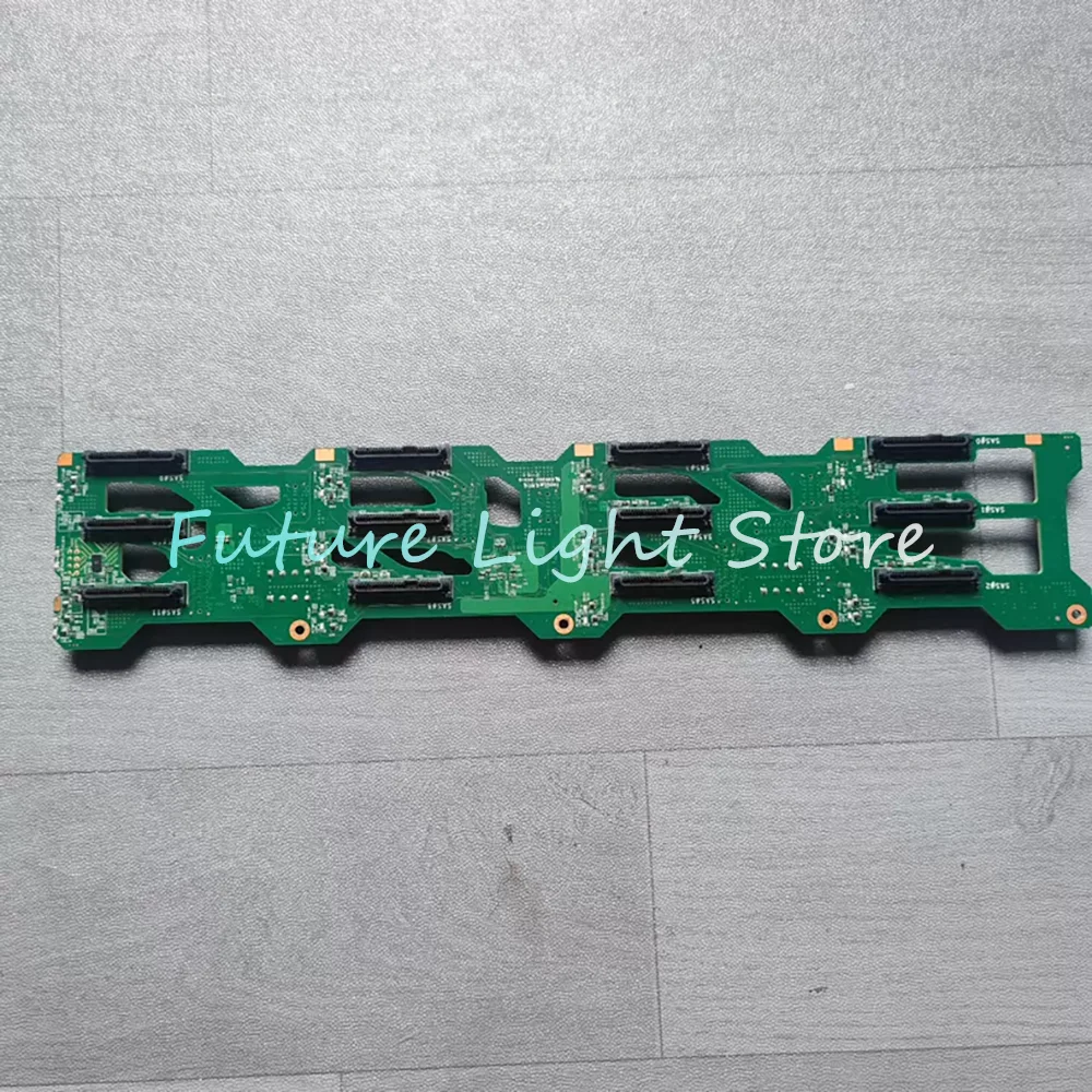 BPN-SAS3-LA26A-N12 Hard Disk Backplane Supports 12 SAS/SATA/NVME