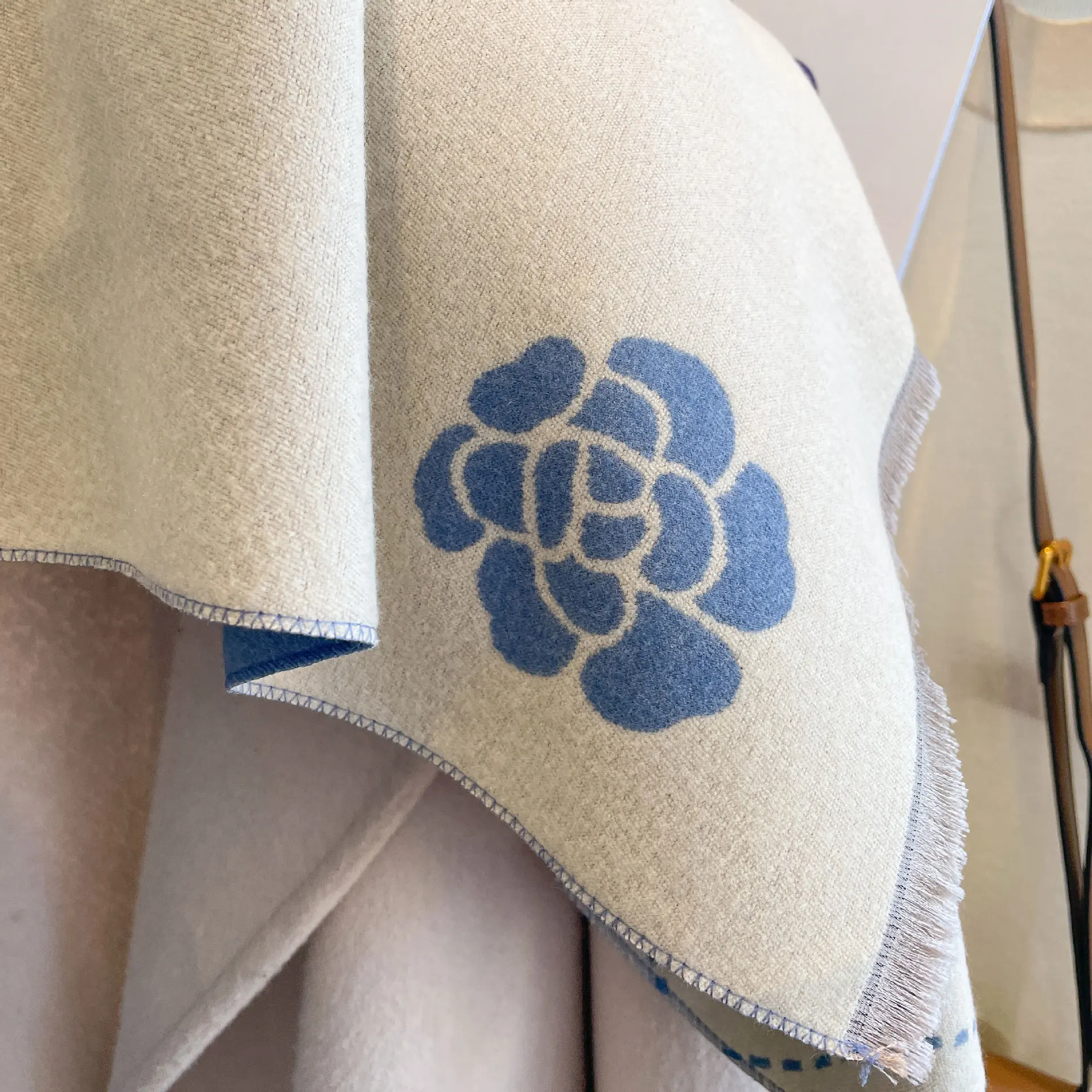 جديد مزدوج الوجهين كاميليا وشاح المرأة سميكة الاكريليك الصوف مثل شال التفاف شتاء دافئ الأوشحة الموضة الشعبية للنساء #4