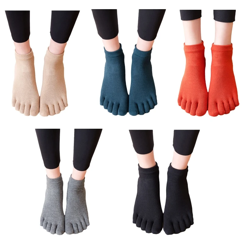 

Unisex Yoga Socks with Grips Solid Color 5 Toe Separator Non Slip Hosiery