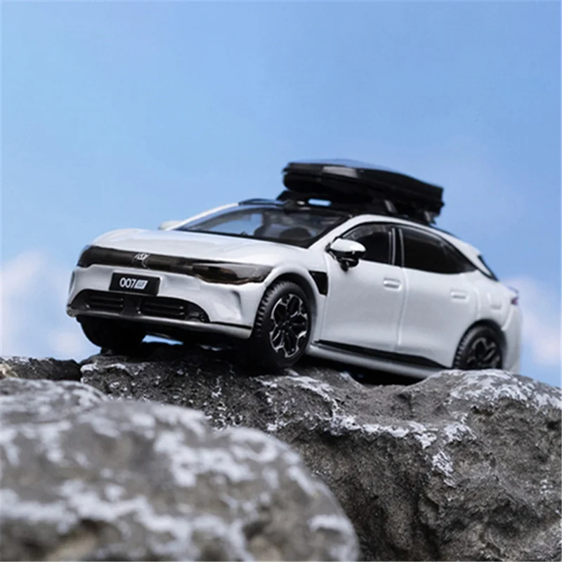 Bburago 1:64 ZEEKR 007GT سبيكة محطة عربة سيارة رياضية نموذج Diecasts المعادن الجديدة الطاقة المركبات نموذج سيارة محاكاة هدايا الاطفال