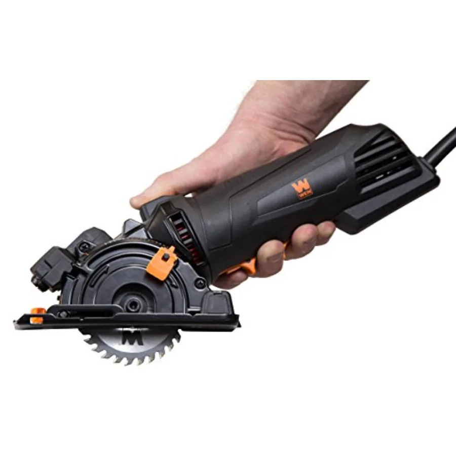 

4.2-Amp 3-3/8-Inch Plunge Cut Compact Circular Saw with Laser Carrying Case and Three Blades 36704