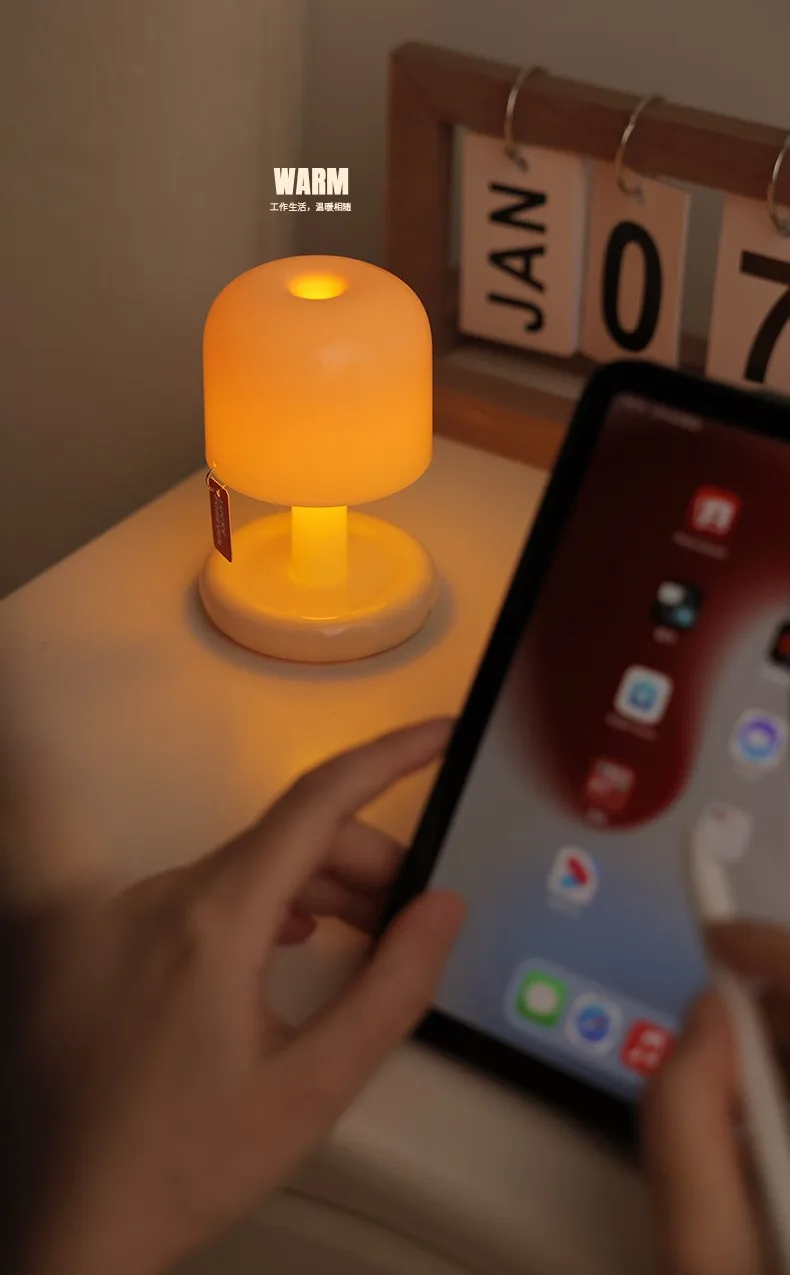 ไฟ LED โคมไฟเล็กตั้งโต๊ะ USB ชาร์จไฟได้สำหรับบาร์บรรยากาศโคมไฟห้องนอนตกแต่งข้างเตียงแบบมินิมอลขนาดเล็กมีเวลากลางคืน