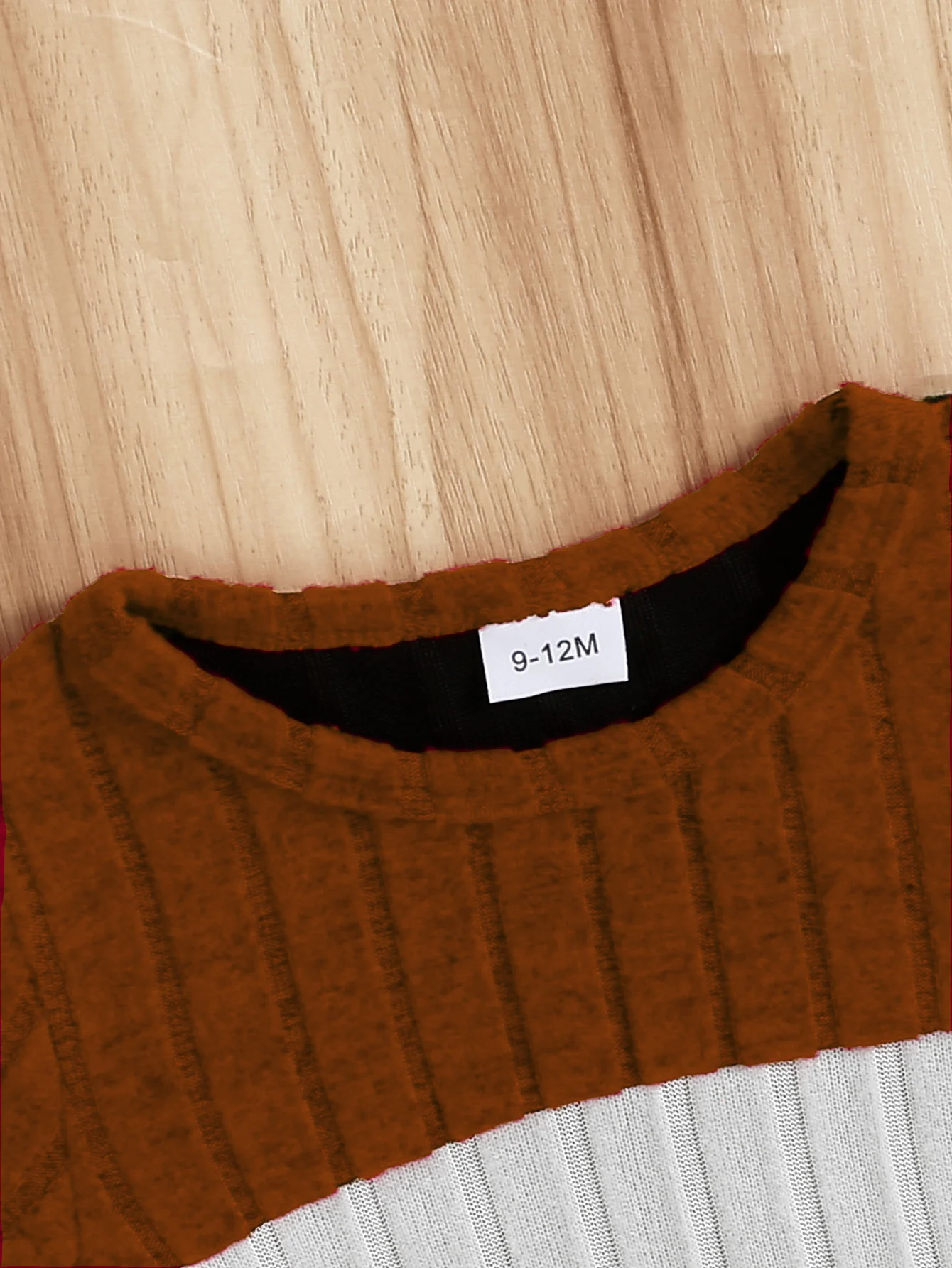 2-teiliges Baby-Set mit farbigen Blöcken, geripptem Langarm-Oberteil und Jogginghose für 0-18 Monate – Detail 3