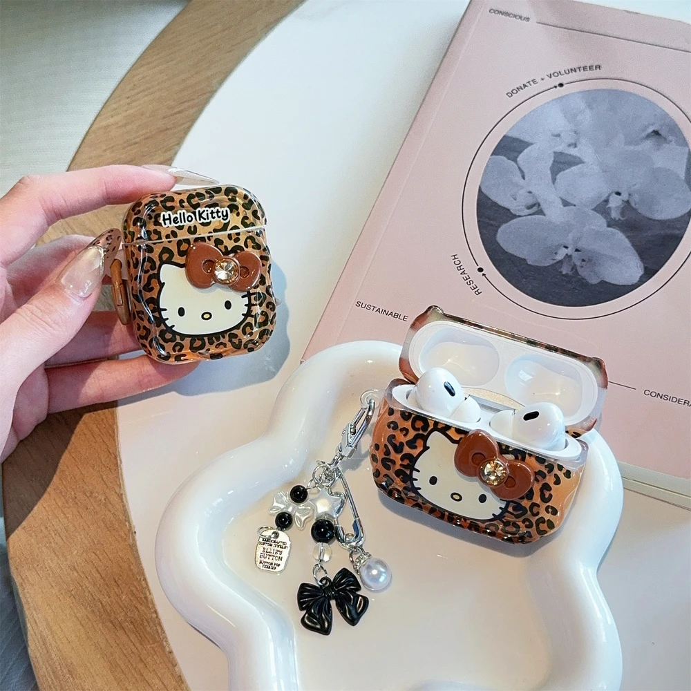 3D süße Sanrio Hello Kitty Leopardenmuster Schleife Kopfhörerhülle für Airpods 4 2 3 1 Pro 2, kabellose Bluetooth-Headset-Schutzhülle