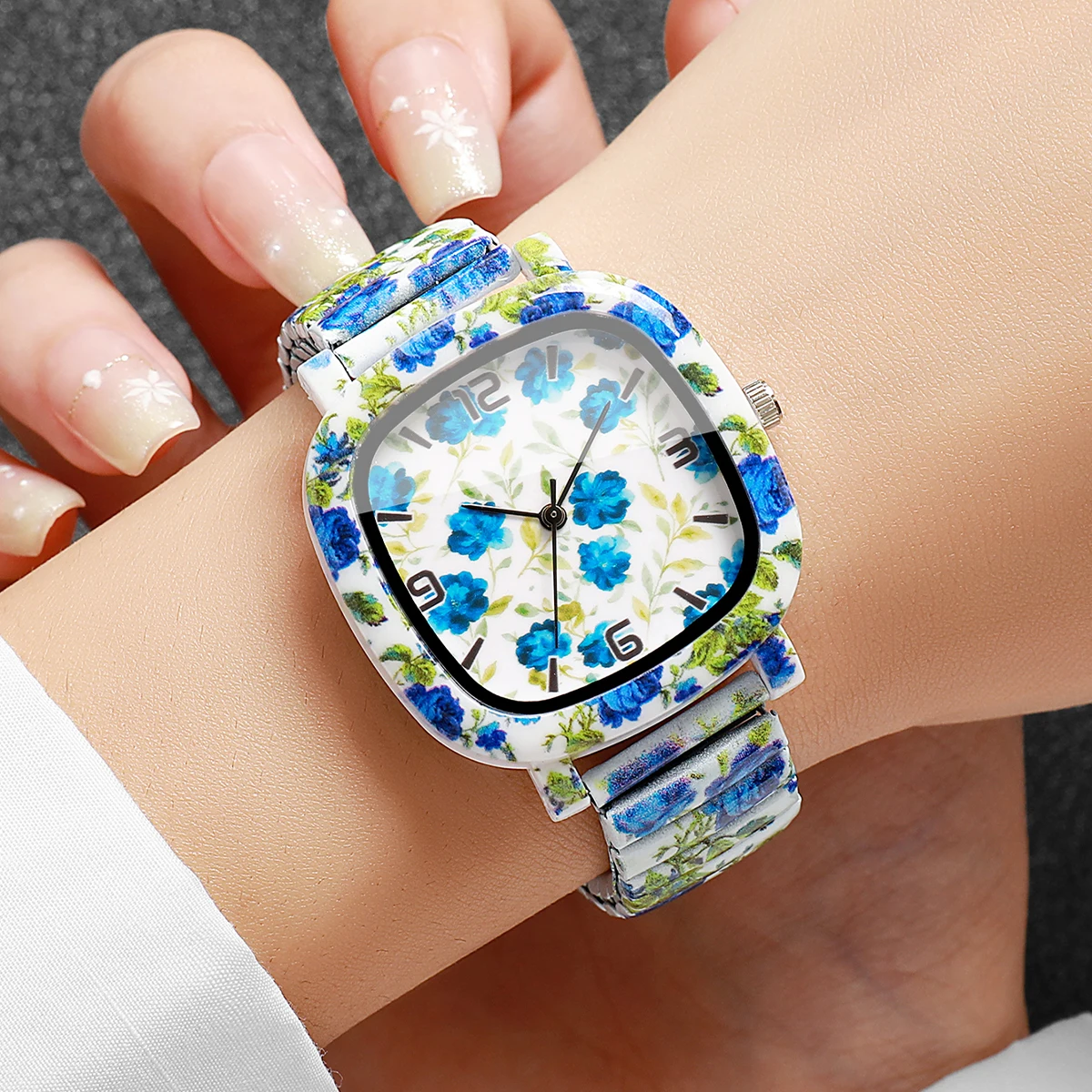 Fashion Blue Floral Printed Women Quartz Watch Elastic Stretch Strap Square Wristwatch Girls Gift Relogio Feminino（Without Box）