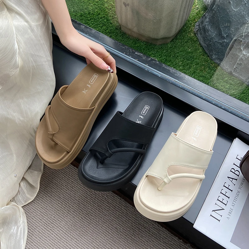 Trend buty damskie płaskie sandały damskie lato 2025 gruba podeszwa miękkie wygodne antypoślizgowe odporne na zużycie odkryte kapcie damskie