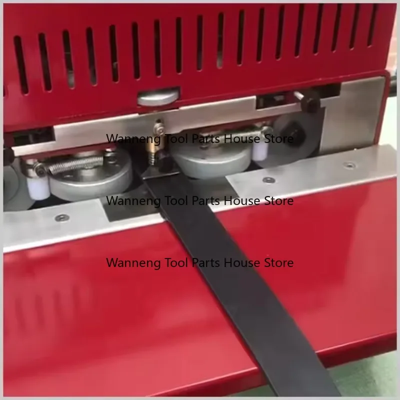 آلات تصنيع الجلود ذات التصميم الخاص آلة تلوين الحزام الأوتوماتيكية الأفقية