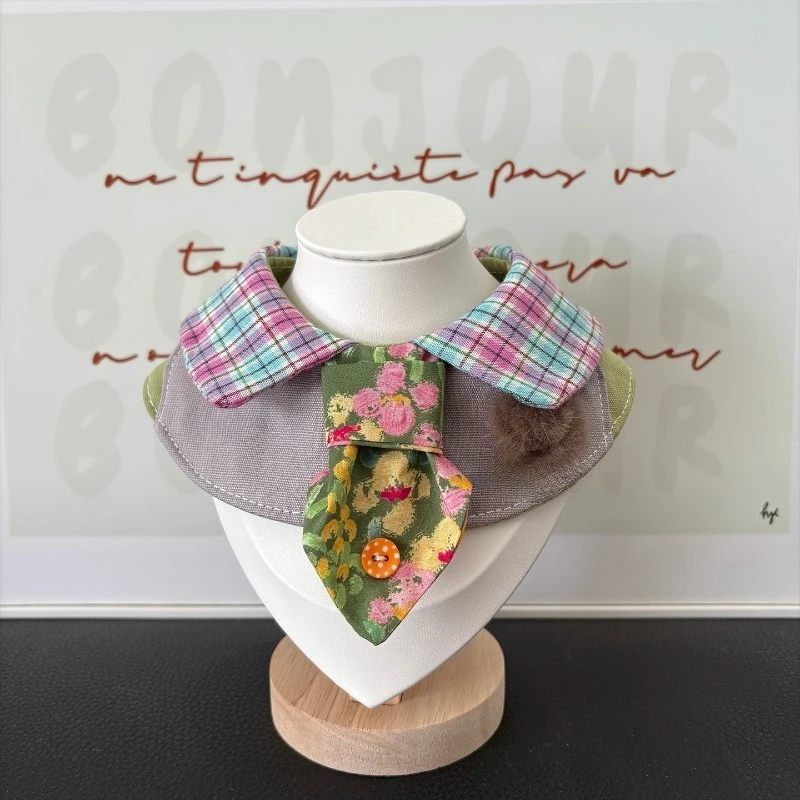 Green Splicing Plaid and Small Floral Pattern Tie Fresh Pastoral Style Pet Decorative Bib Saliva Towel Decorative Accessories