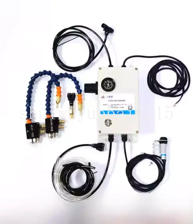 Edge banding machine cleaning device Automatic spray degumming cleaning separation agent