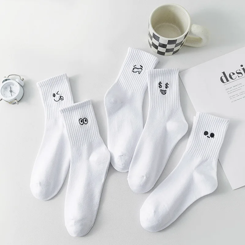 

5 Pairs Autumn Women's Warm Socks White Kawaii Fun Socks Embroidery Pattern Women's Sports Socks