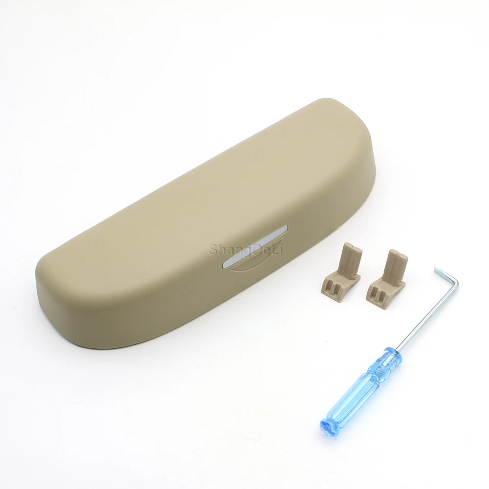 Car Sunglasses Case for BMW 1 3 4 5 X1 X3 X5 F20 F30 F32 F15 F25 F10 F11 2015 - 2022 Glasses Sunglass Box Holder Storage Cage image 4