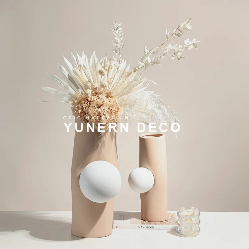 

Simple modern model room floral flower arrangement creative home living room dining table ceramic vase art ornaments