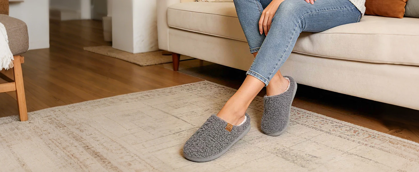 Comwarm Lockige Fleece-Hausschuhe für Damen, Memory-Schaum-Hausschuhe, Schlafzimmer-Slipper, Fellfutter, gemütliche, warme Damen-Hausschuhe – Detail 3