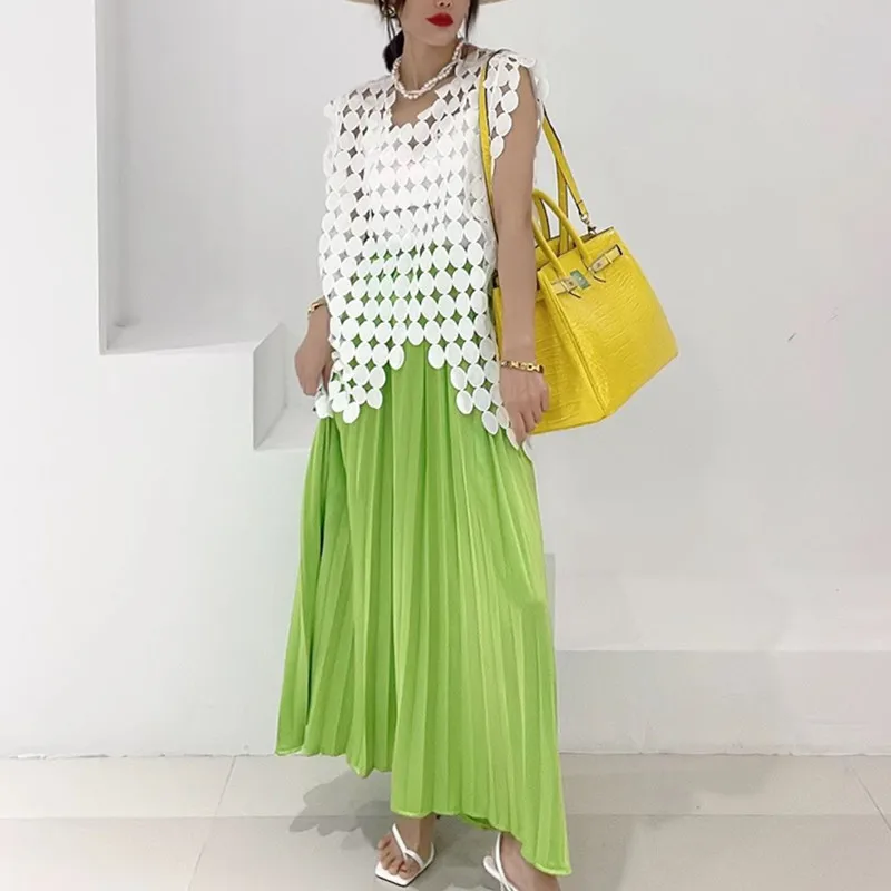 2025 Summer New Embroidered Hollow out Design Women's Korean Sle Vest Top Layering Tank Top Cotton  Color round Ne