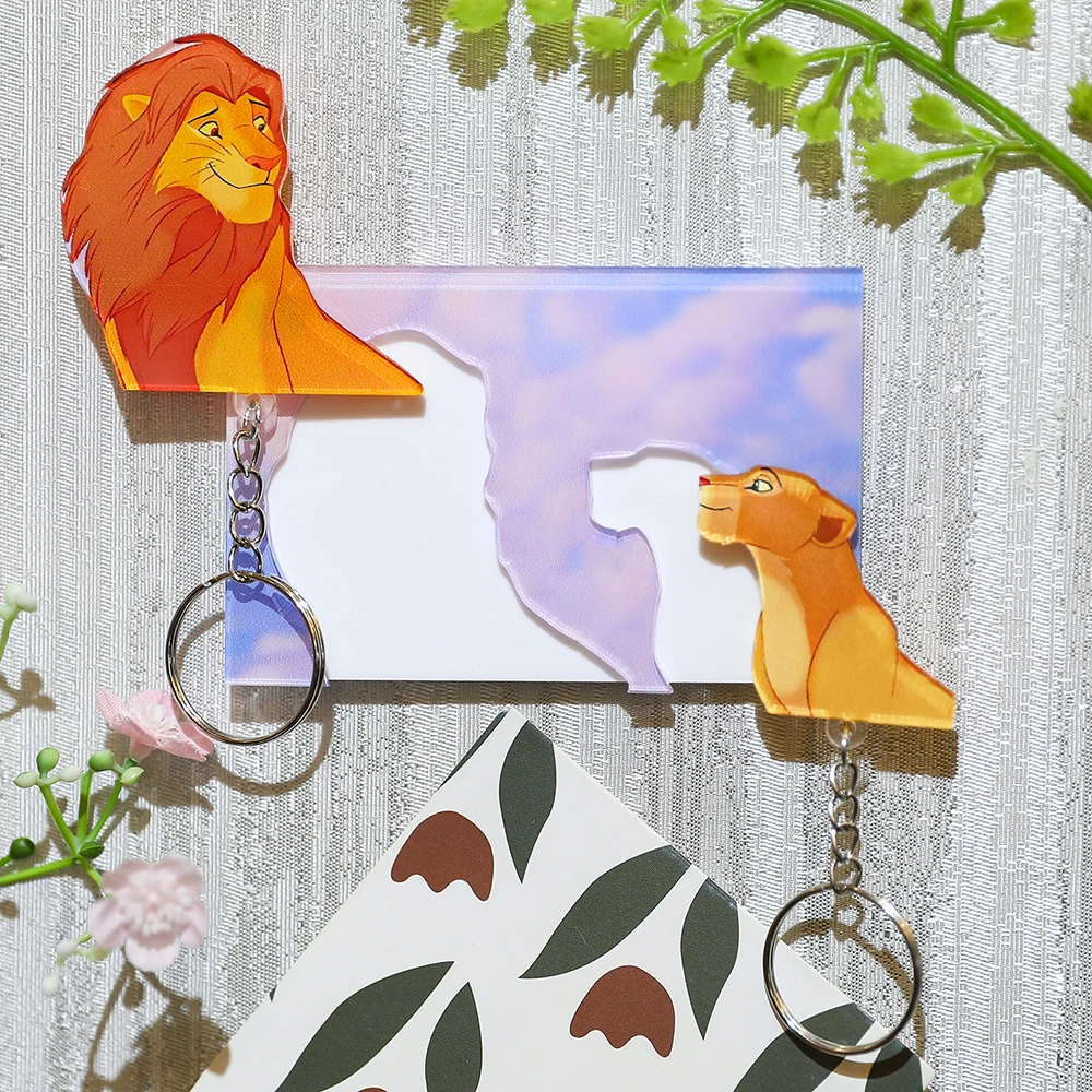 Nuevo llavero del Rey León, llavero para pareja, colgante de pared, decoración del hogar, colgante de llave, mochila, llavero, estante de almacenamiento, regalo para pareja