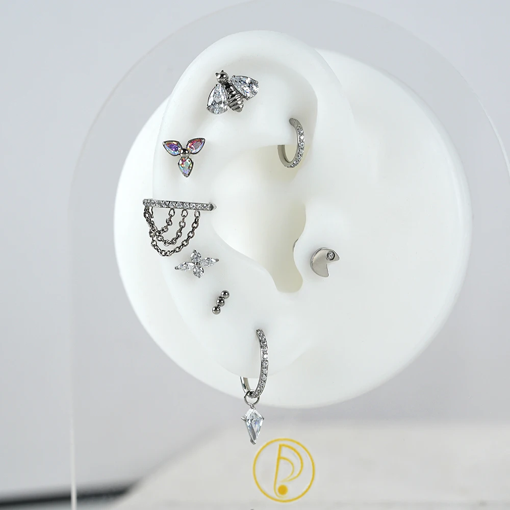 Right Grand ASTM F136 Titanium CZ Hinged Clicker Segment with Triple Chain Cartilage Earring Hoop 8-12mm Helix Conch Piercing