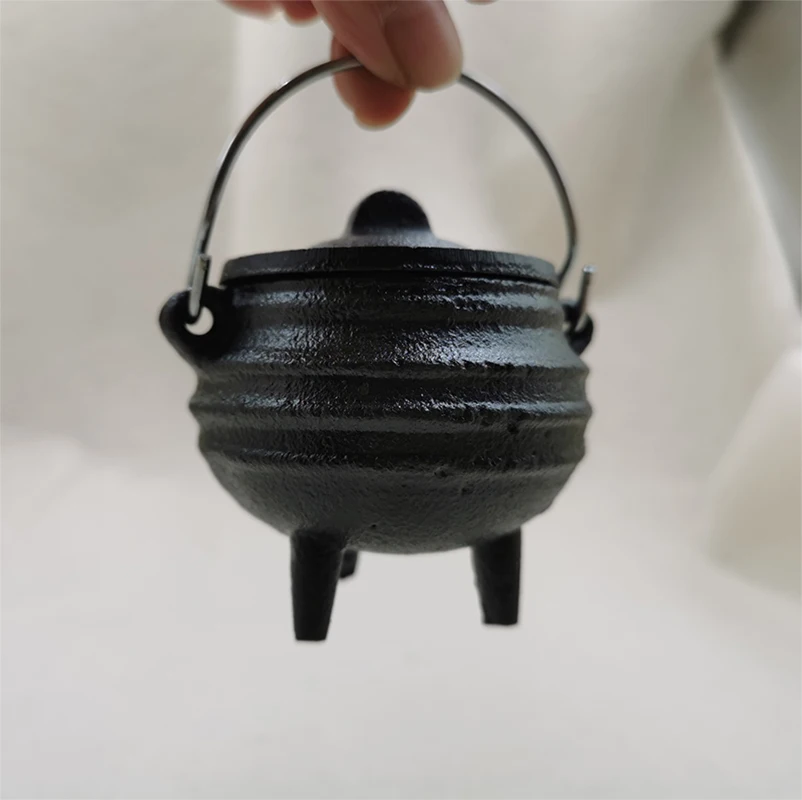 Mini pentole Potjie sudafricano in ghisa a tre gambe