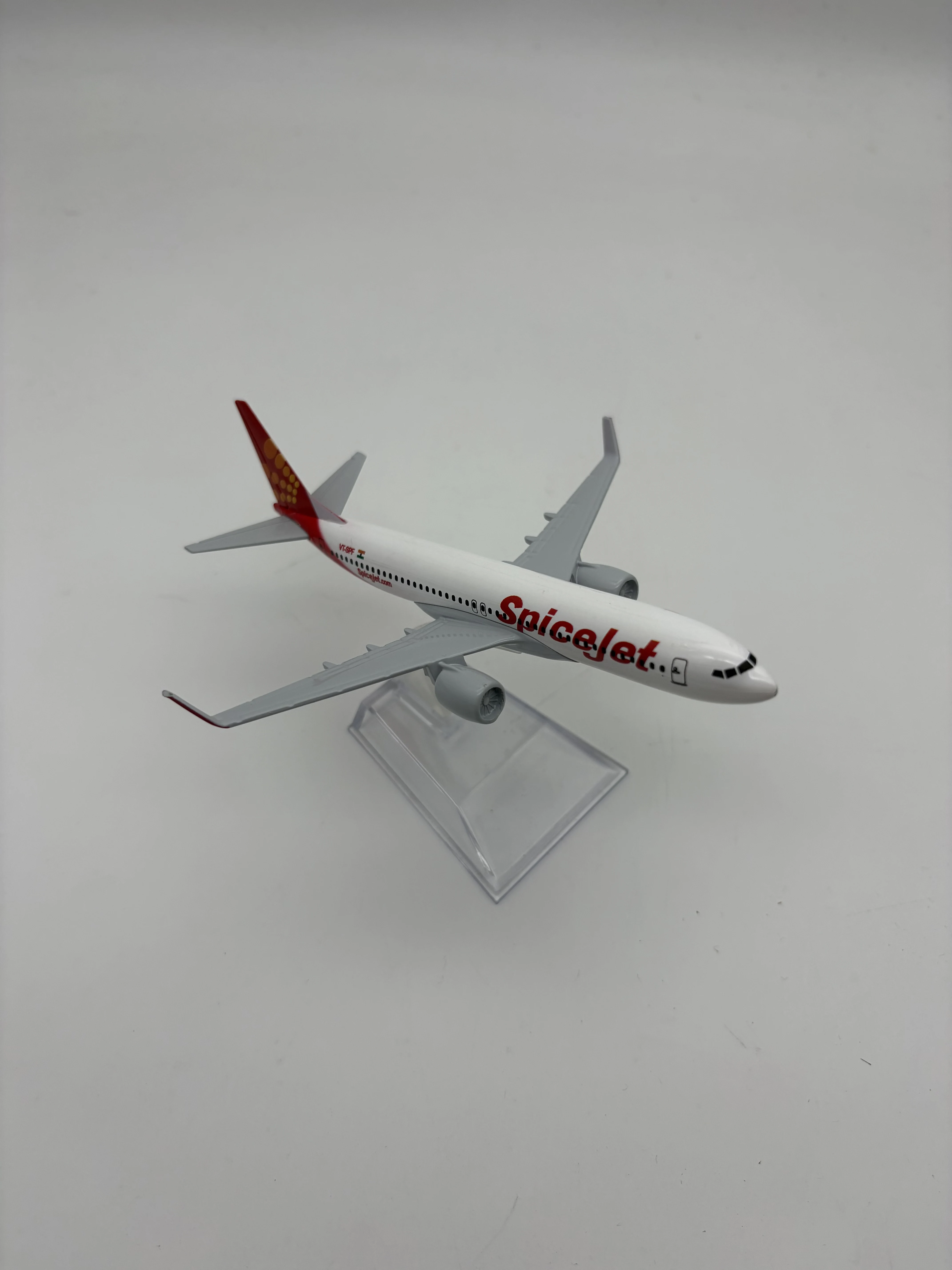 16cm Alloy Aircraft Model B737 SpiceJet Airways Aviation Plane Model Adults Fun Collectible Miniatures Airplane Gift Display view 5