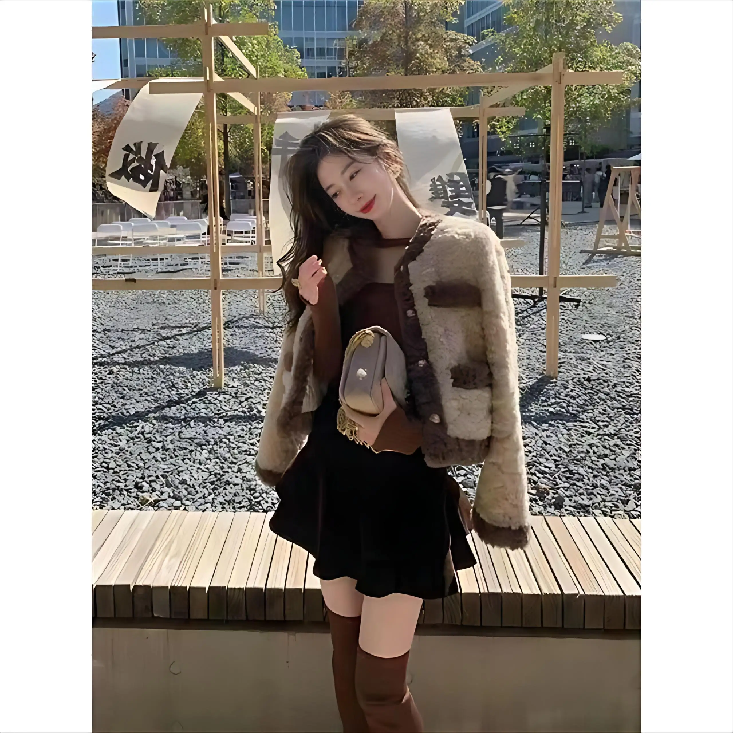 

Куртка из овечьей шерсти с капюшоном Элегантный вид Изысканный внешний вид Изящный стиль Изысканный модный вкусный дизайн Культивированный узор